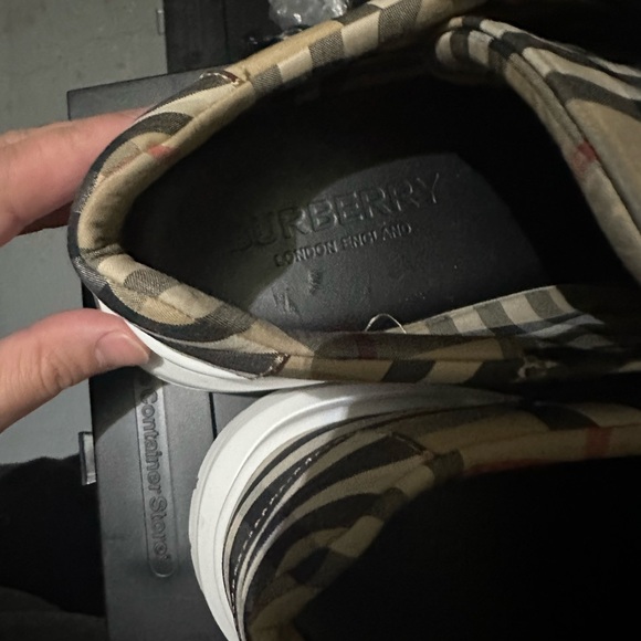 Burberry Iconic Check Pattern Sneakers with Logo Strap size 9 - Picture 4 of 9
